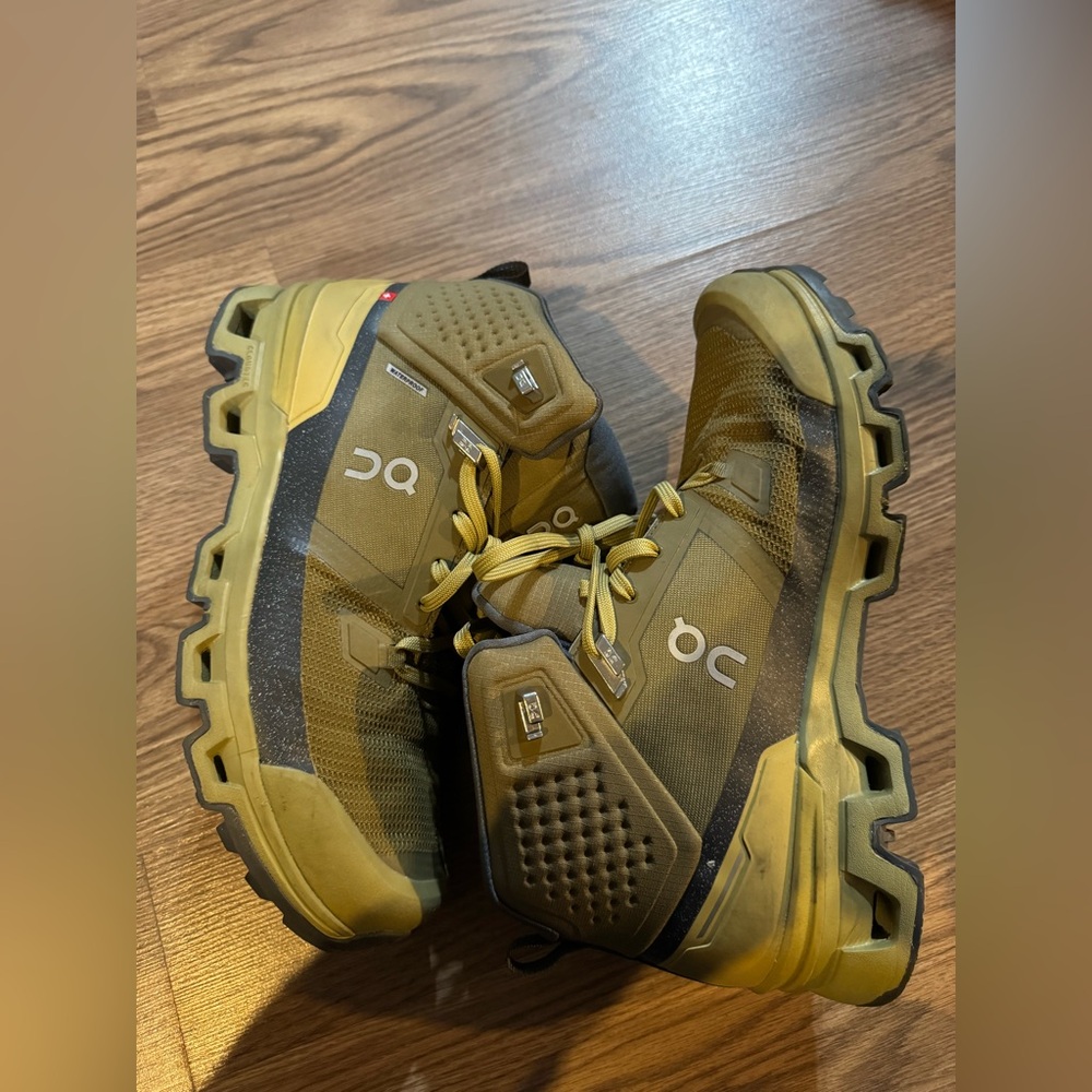 On Running Cloudrock 2 Waterproof 
On Running Men's Athletic Shoes - Picture 11 of 13
